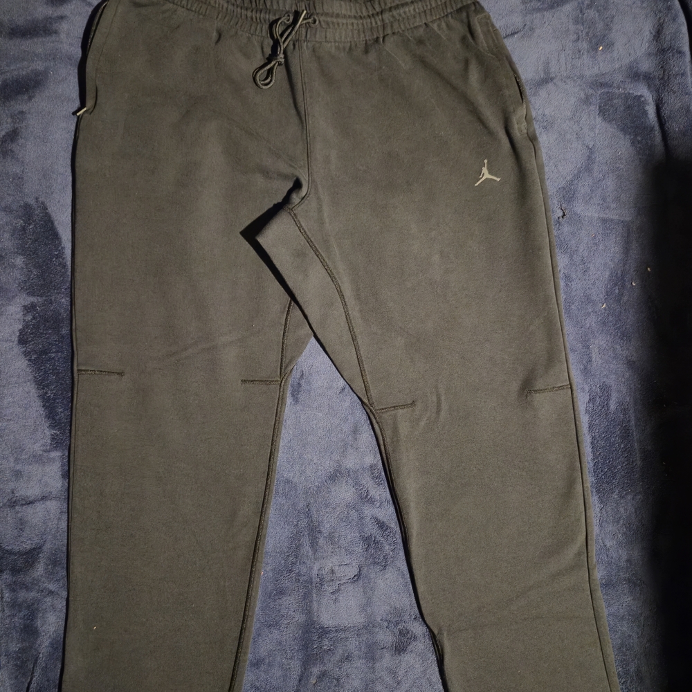 Jordan Men's Olive Green Performance Jogger Pants